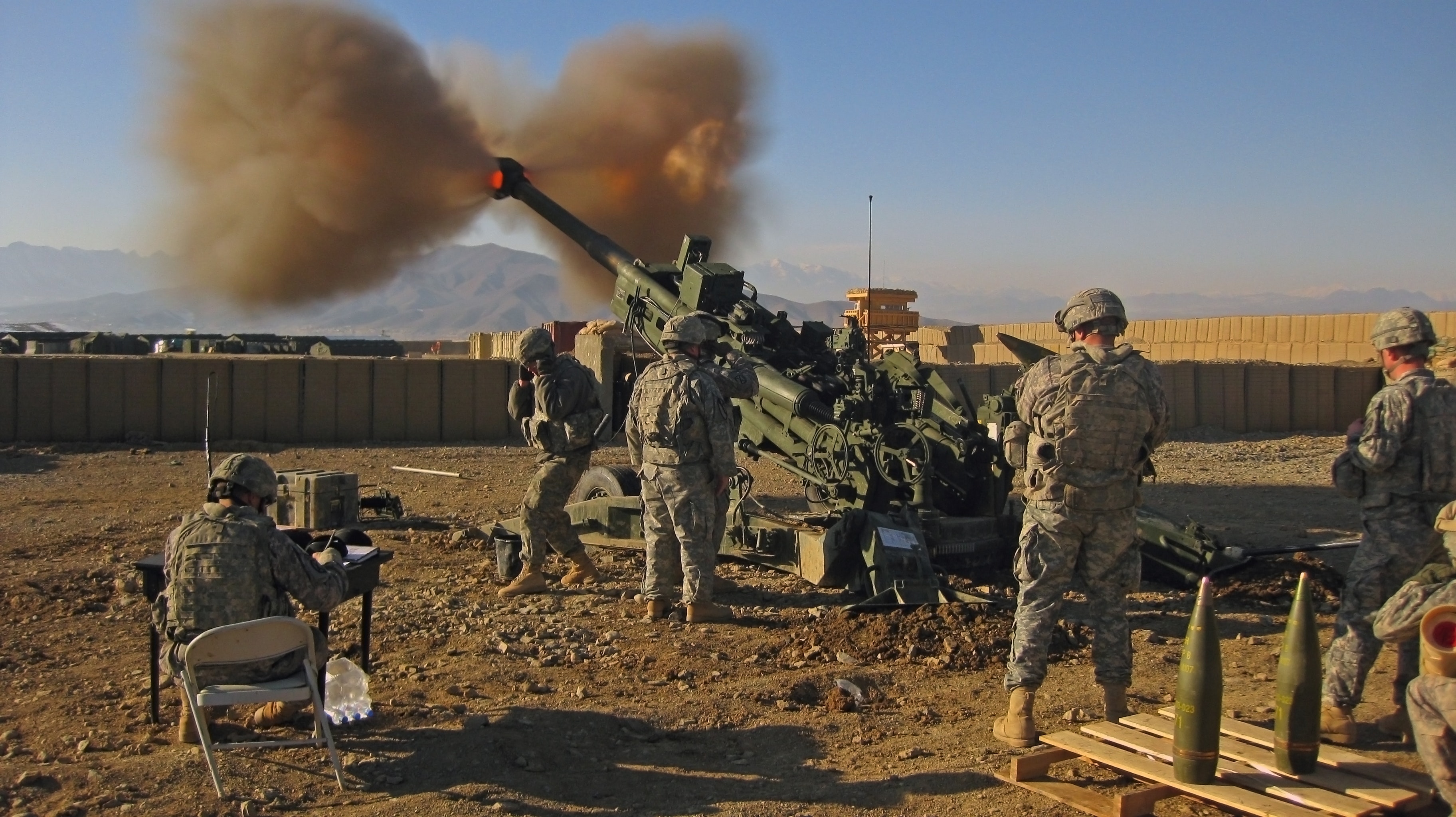 M777_Light_Towed_Howitzer_1