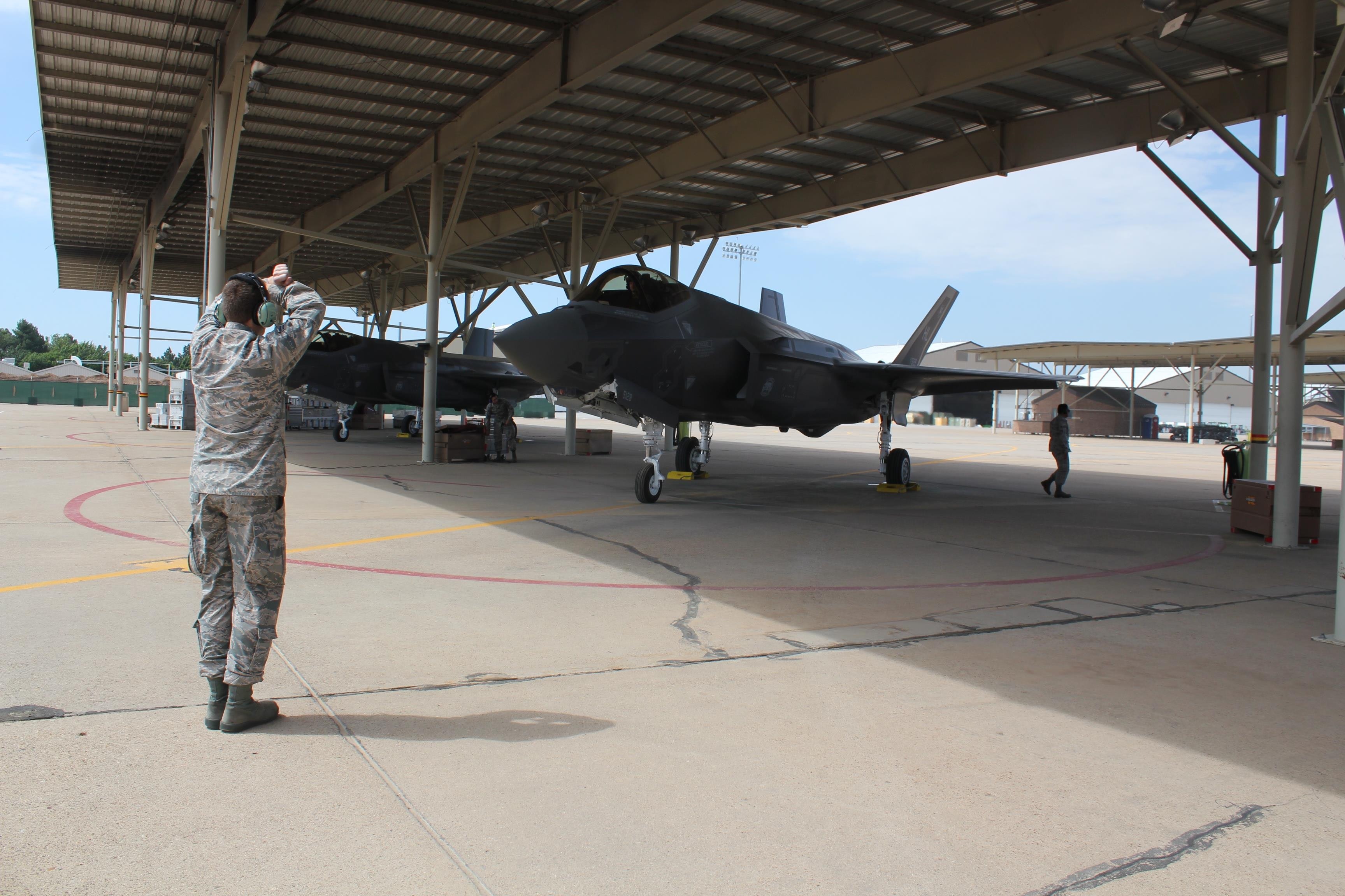 First operational US Air Force F-35A squadron receives final aircraft