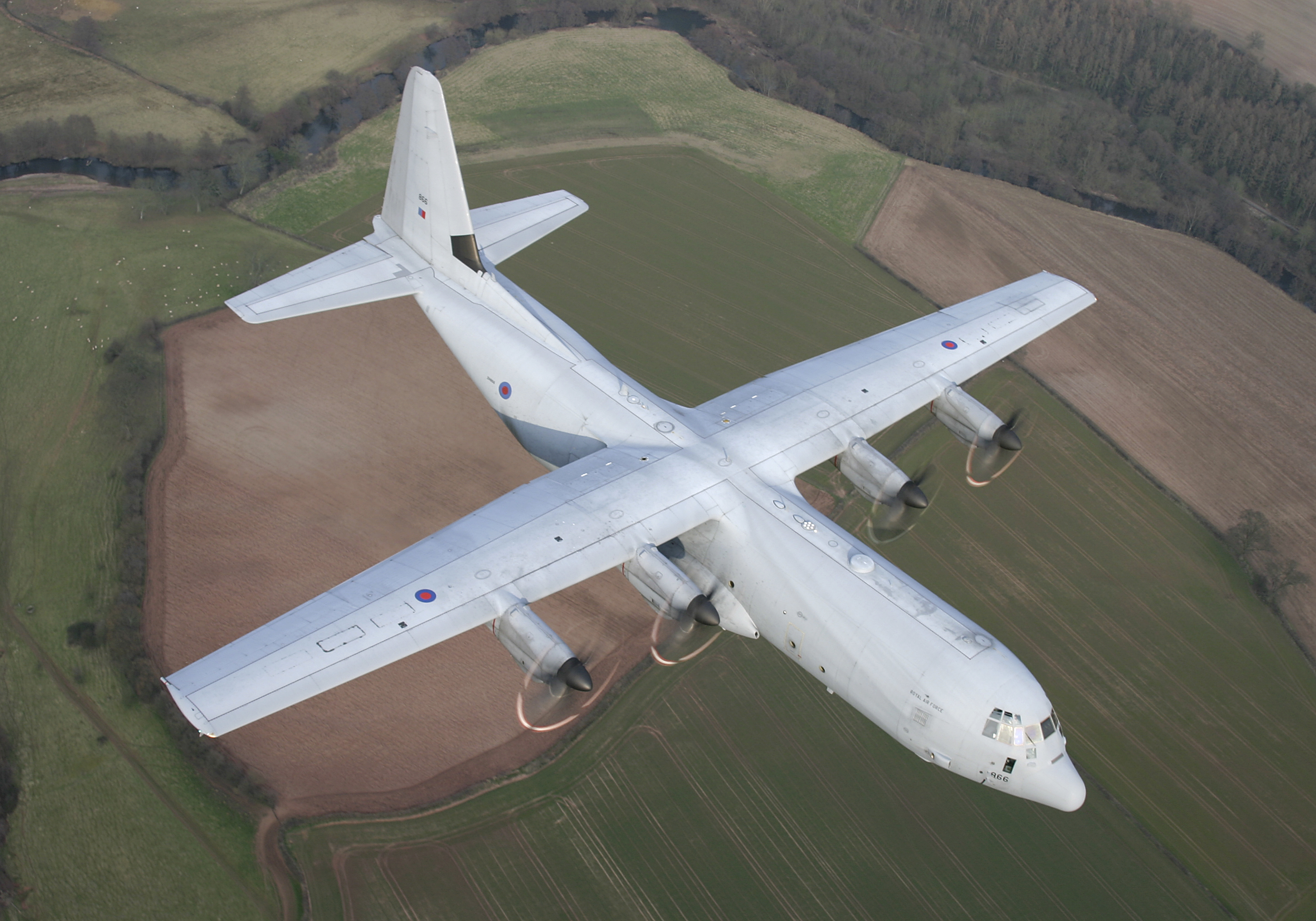 Britain delivers equipment to Ukrainian forces