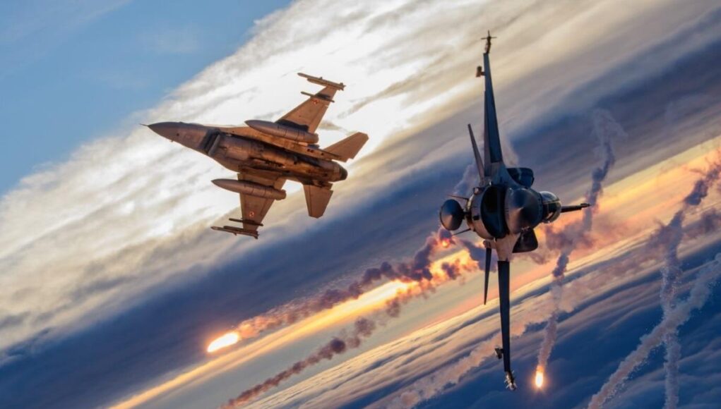 f-16-break-ben-gorski-horvJ1