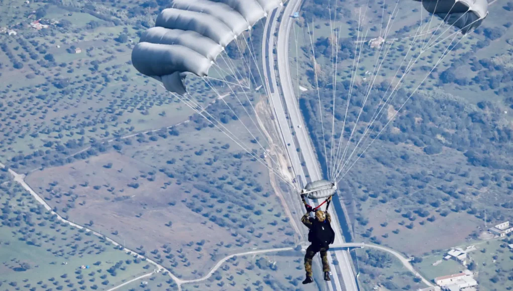 pf-official-20241101-001-008