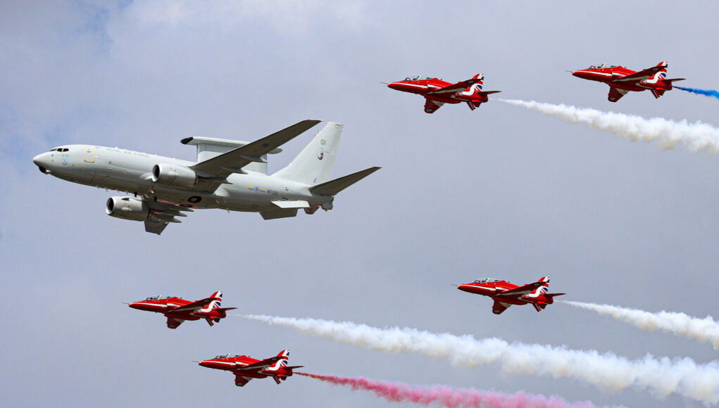 E-7 Wedgetail AEW Mk1 and Red Arrows Flypast RIAT 2025_Original Image_m44522