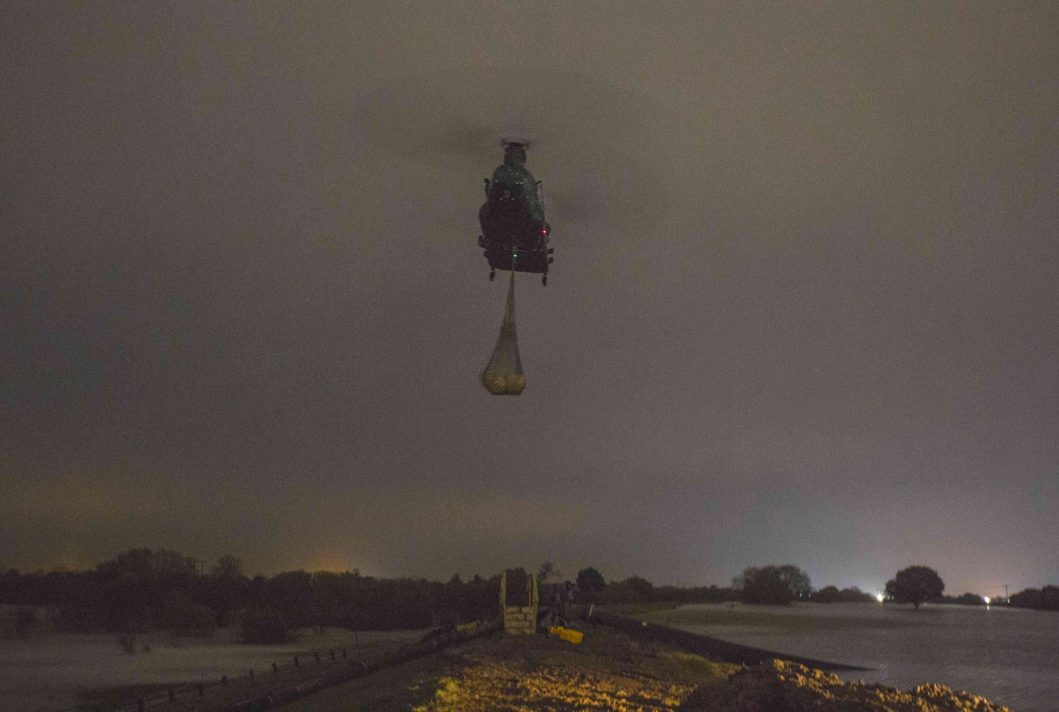 200 troops deploy to support flood relief in South Yorkshire