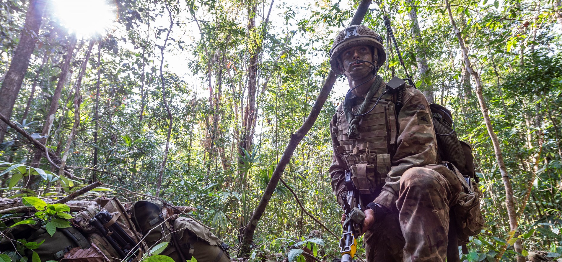 Parachute Regiment train for jungle warfare in Belize