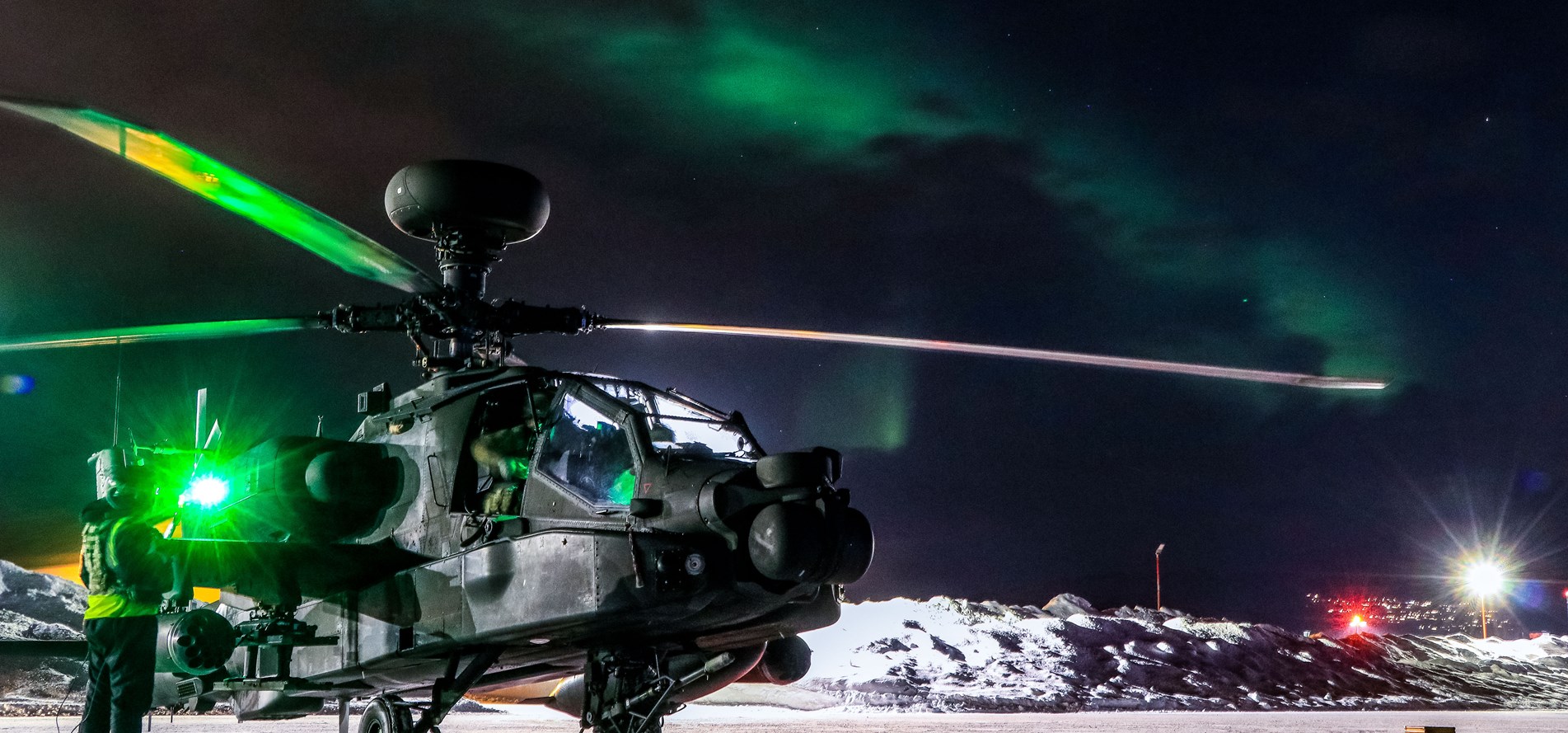 British Army Apache helicopters unleash Hellfire in Arctic