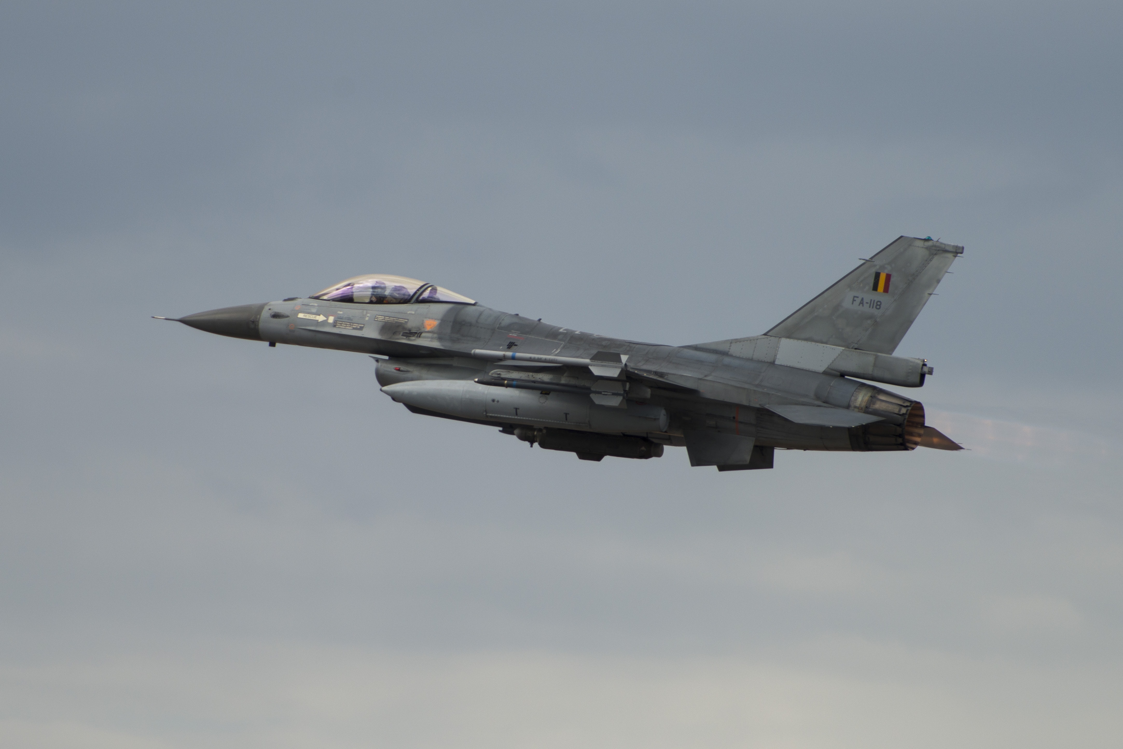 Gunfighter Flag 18-2