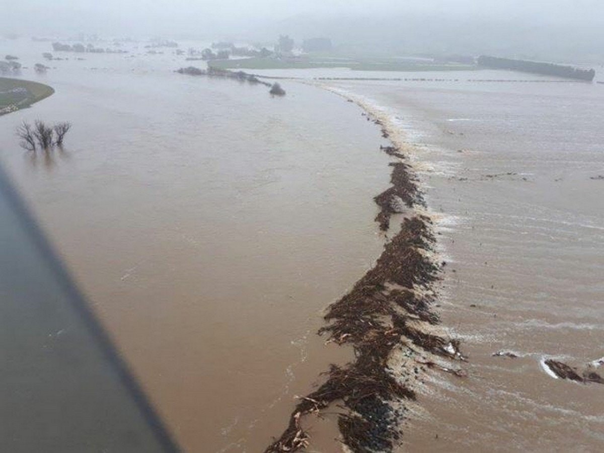 British Army supports flood relief efforts in New Zealand