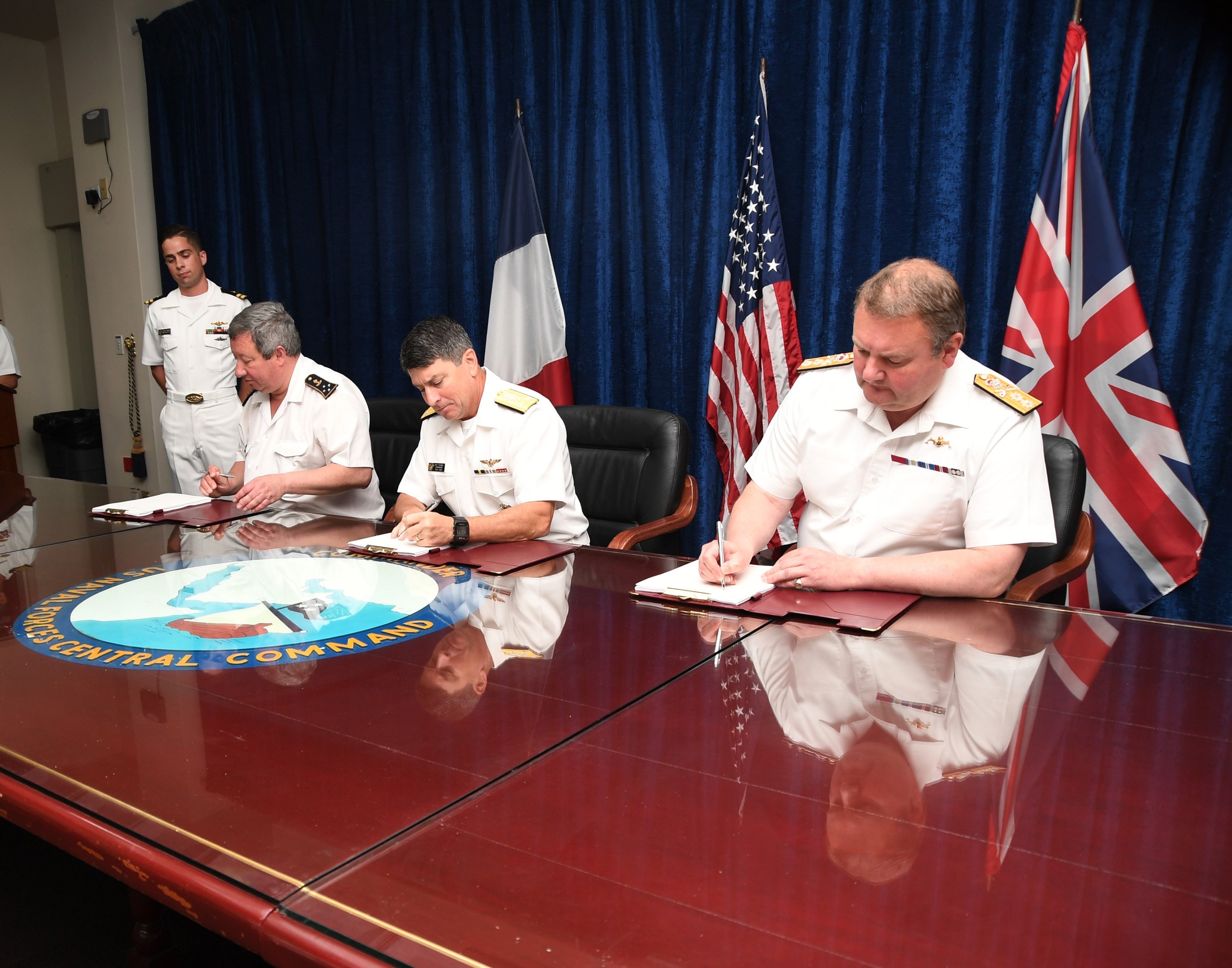 United Kingdom, France and the United States sign trilateral submarine agreement