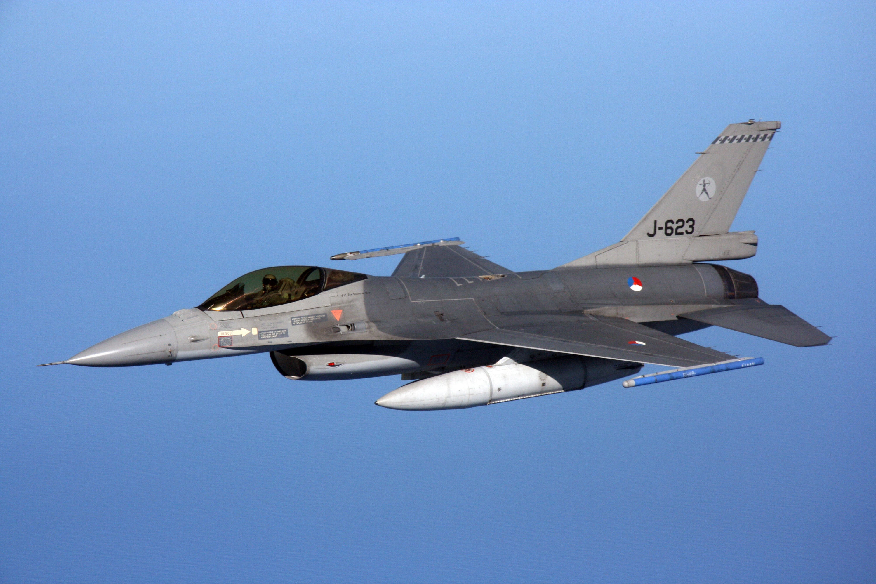 Netherlands to pull fighter jets from fight against Islamic State
