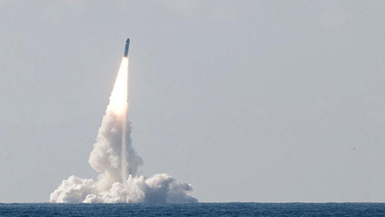 French Navy submarine test fires M51 nuclear ballistic missile